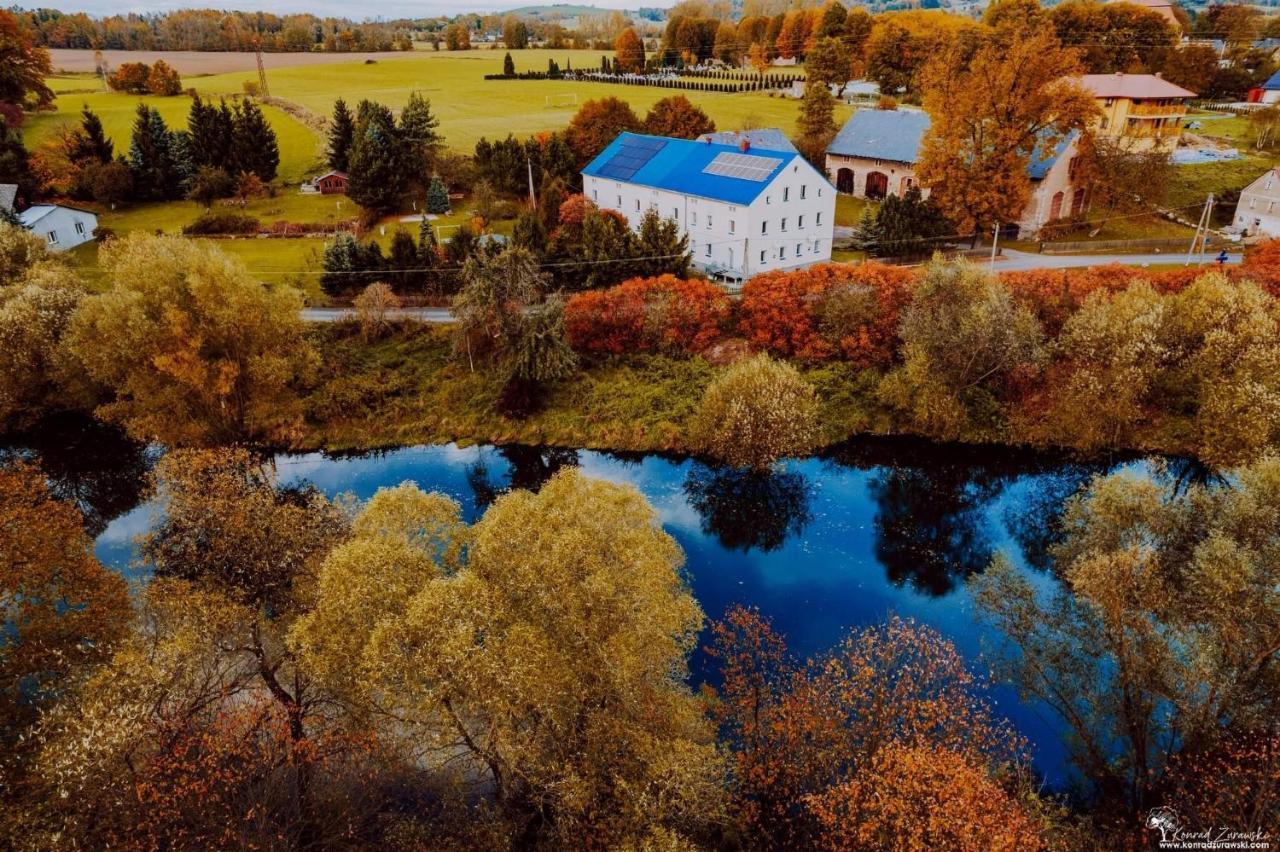 Agroturystyka Pod Niebieskim Dachem Siedlecin Exteriör bild